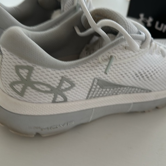 Under Armour men’s Infinite 5 tennis shoes size 11 - Picture 2 of 8